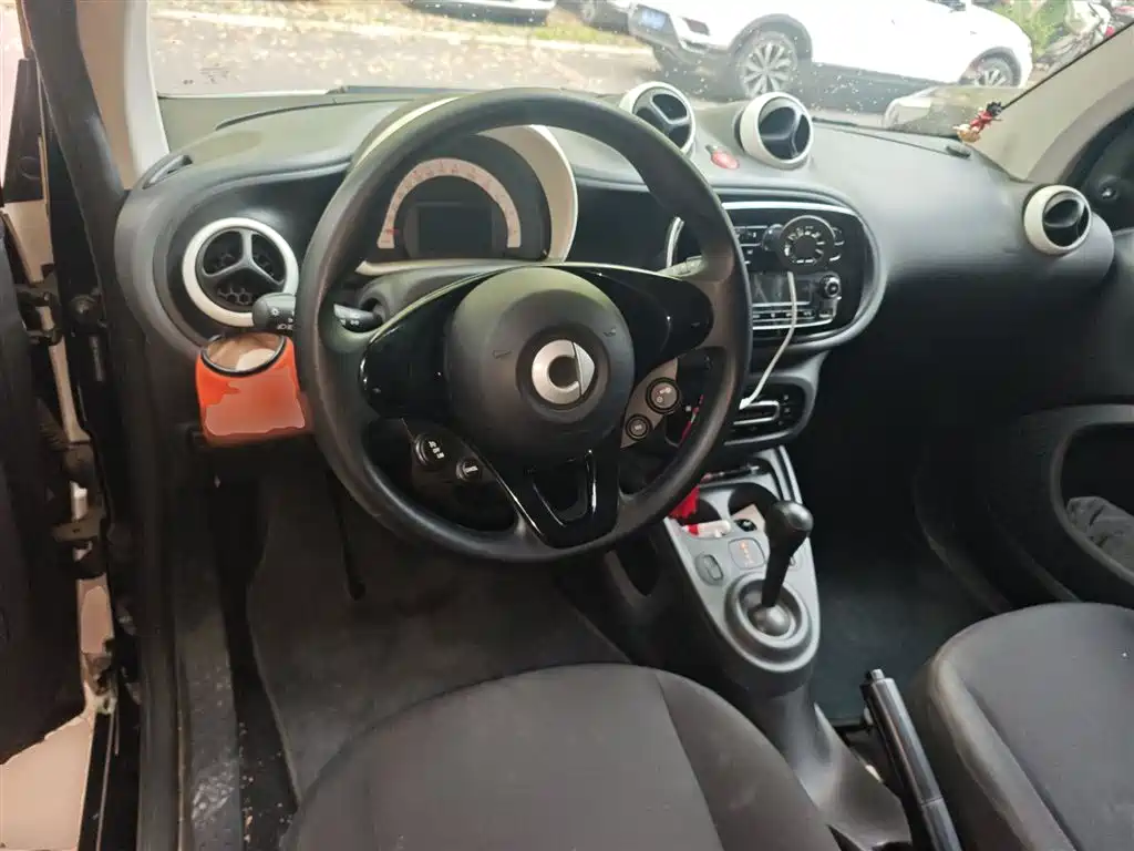 smart fortwo 1.0 L 52 kW Hardtop Agile