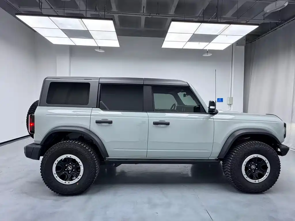Ford Bronco 2.3 T Badlands
