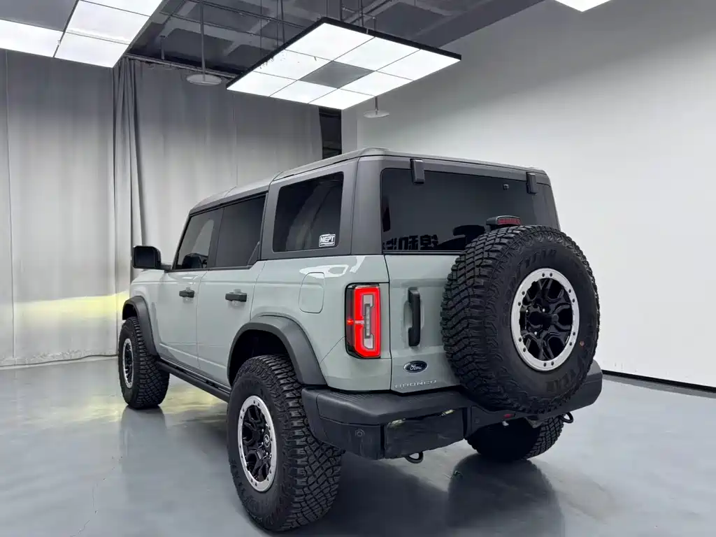 Ford Bronco 2.3 T Badlands