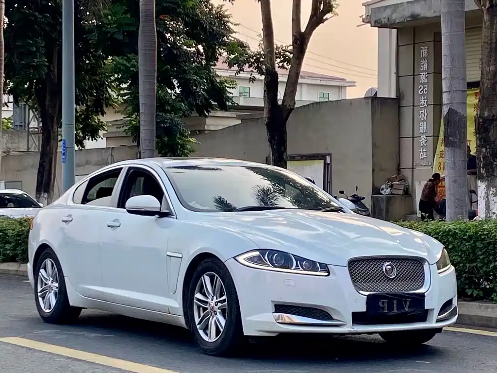 Jaguar XF XF 2.0 T Elegance
