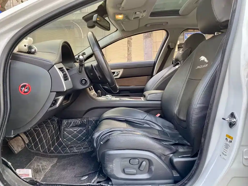 Jaguar XF XF 2.0 T Elegance