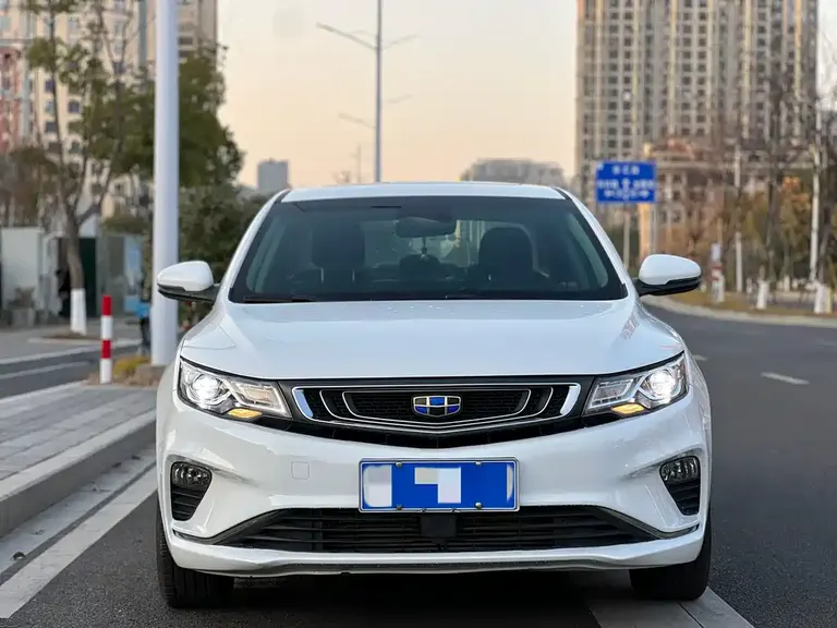 Geely Emgrand GL 1.4 T CVT Distinguished Smart Enjoyment