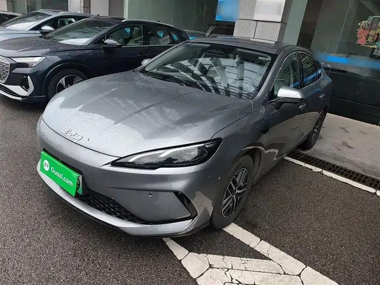 BYD Seal 05 DM-i DM-i Smart Drive 120 KM Flagship