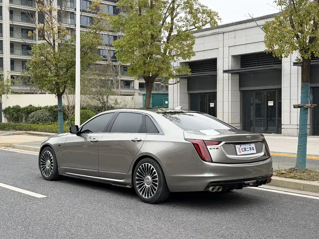 Cadillac XT6 28 T 6-seat Luxury