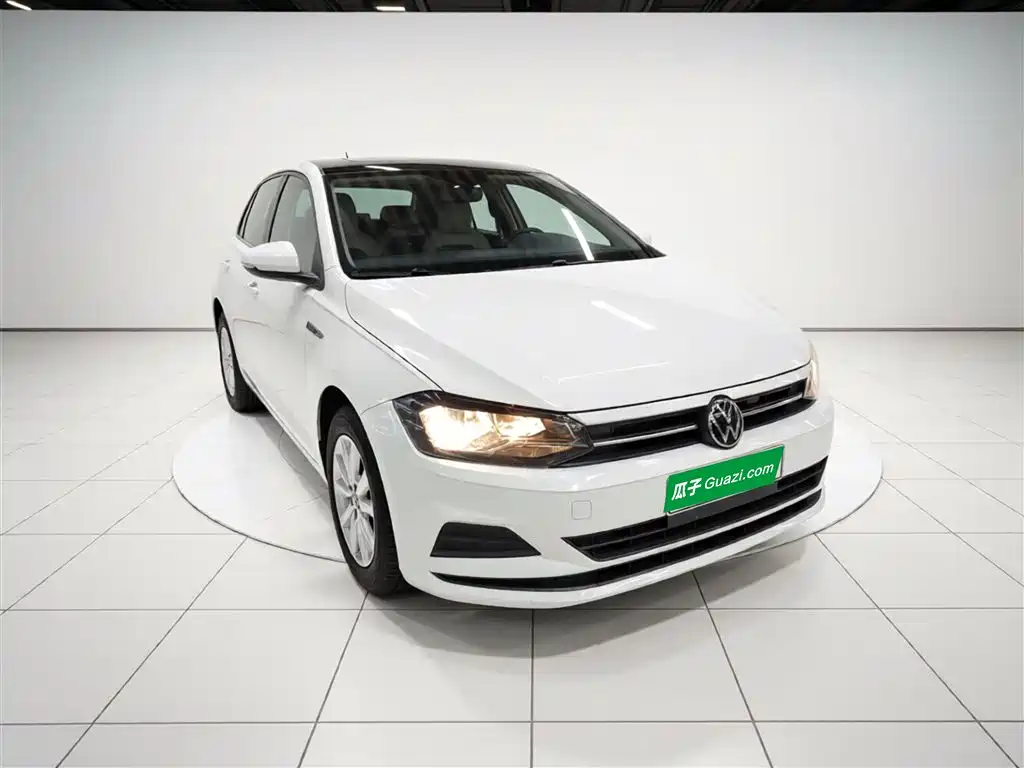 Polo Plus 1.5 L Auto Colorful Tech