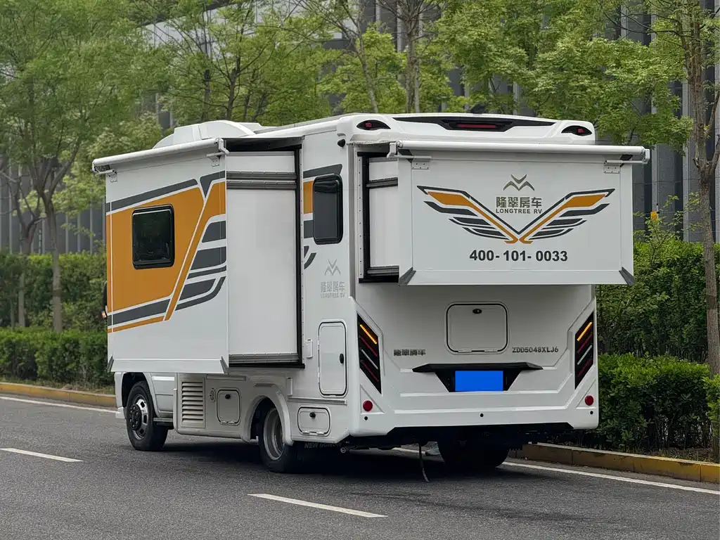 IVECO Daily 依维柯欧胜隆翠6号双拓展房车 2025款 3.0 L 自动