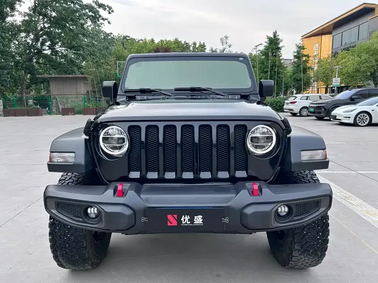 Jeep Wrangler 牧马人 2020款 2.0 T 加规版