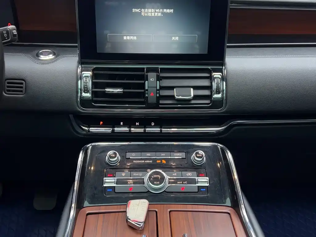 Navigator 3.5 T US Spec