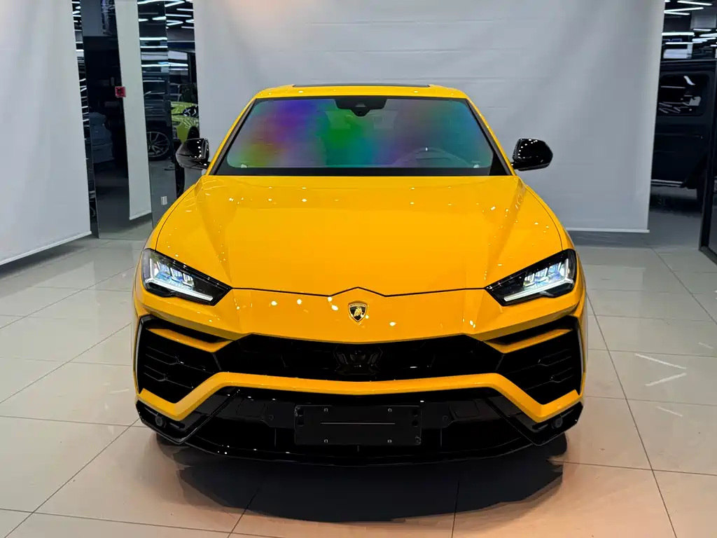 Urus 4.0 T V8
