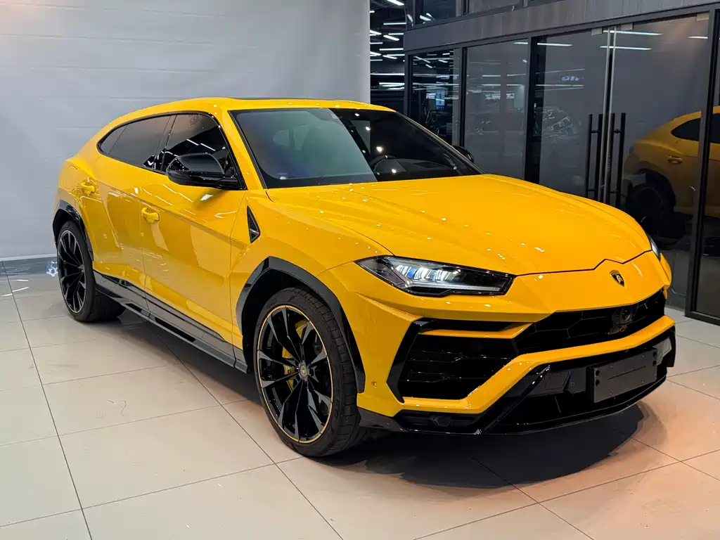 Urus 4.0 T V8