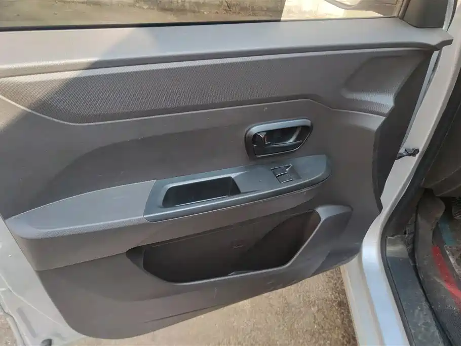 Wuling Hongguang V 1.5 L Power Take Electric Assist LAR