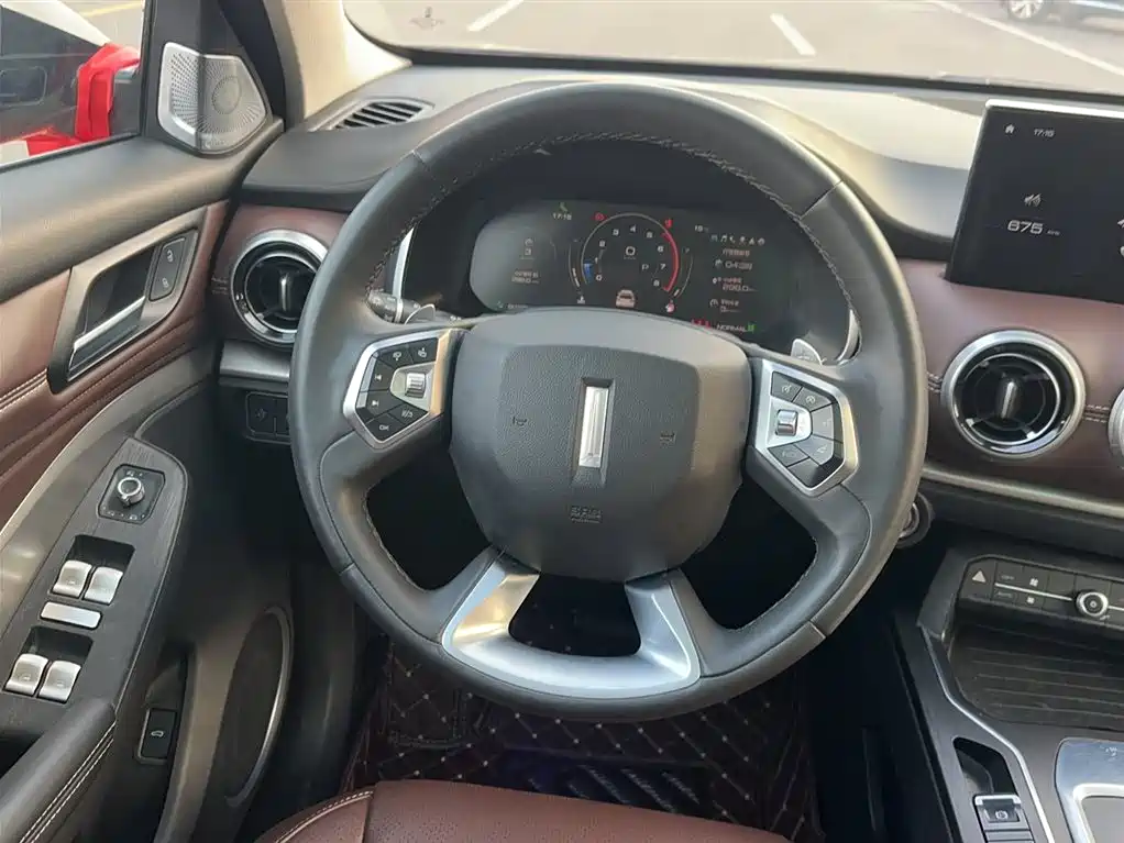 WEY VV6 2.0 T 2 WD Smart Guard +