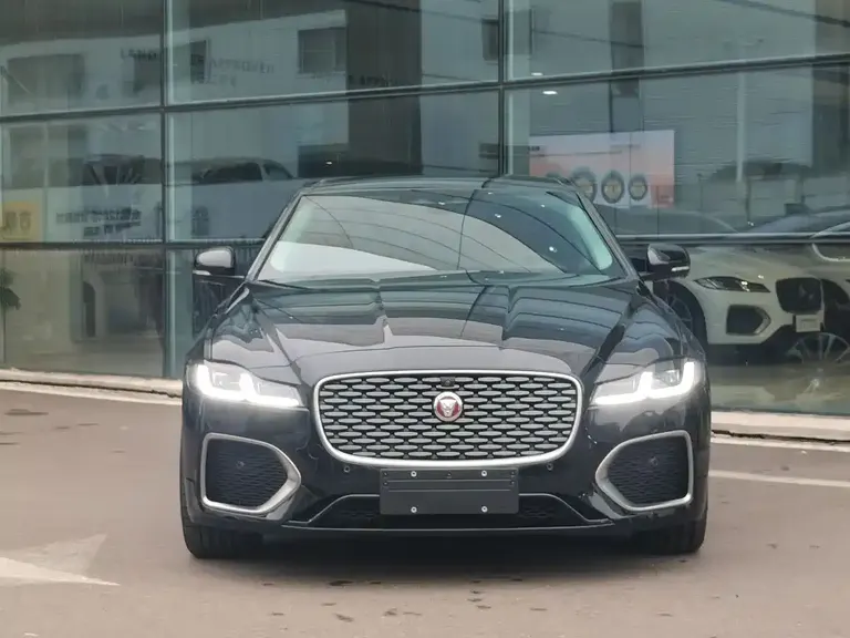Jaguar XFL 2.0 T P250 2 WD Premium Luxury