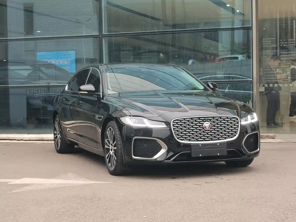 Jaguar XFL 2.0 T P250 2 WD Premium Luxury