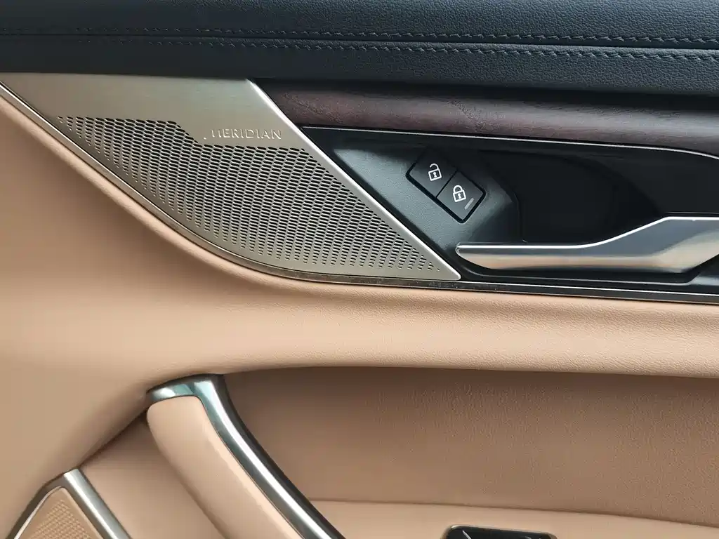 Jaguar XFL 2.0 T P250 2 WD Premium Luxury