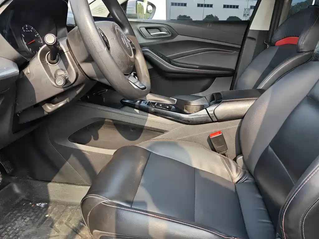 MG5 180 DVVT CVT Style