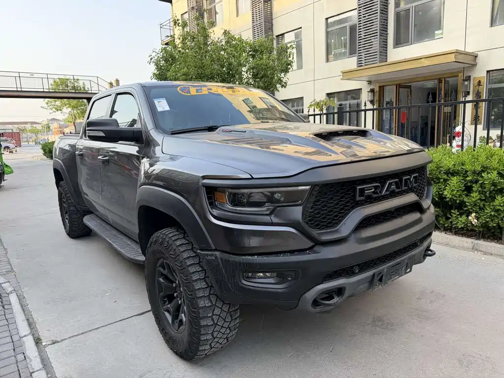 RAM Trucks 6.2 T Auto