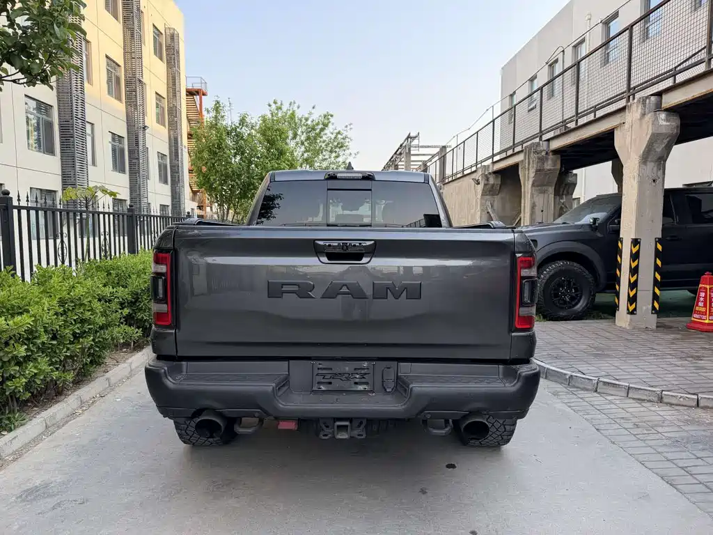 RAM Trucks 6.2 T Auto
