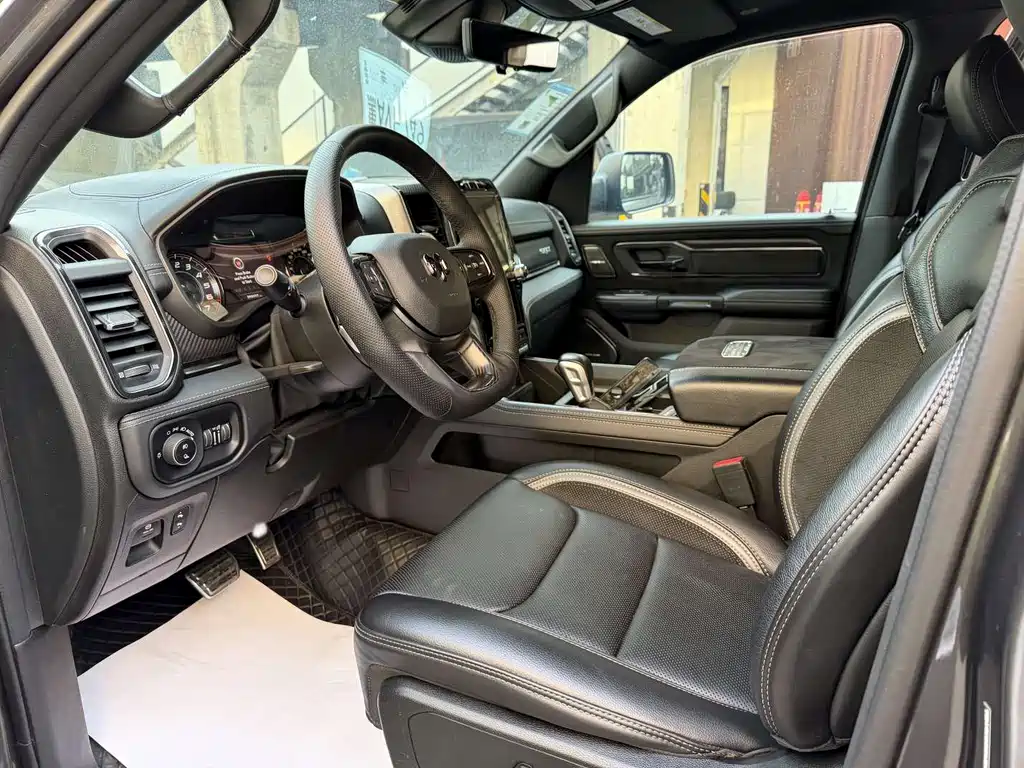 RAM Trucks 6.2 T Auto
