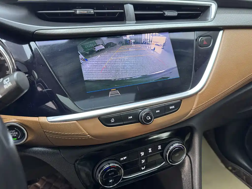 Encore GX 20 T CVT 2 WD Luxury