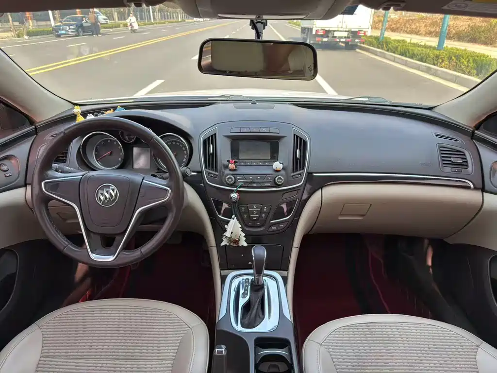 Regal 2.0 L Leading Fashion