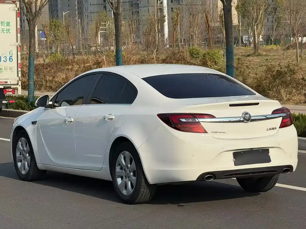 Regal 2.0 L Leading Fashion