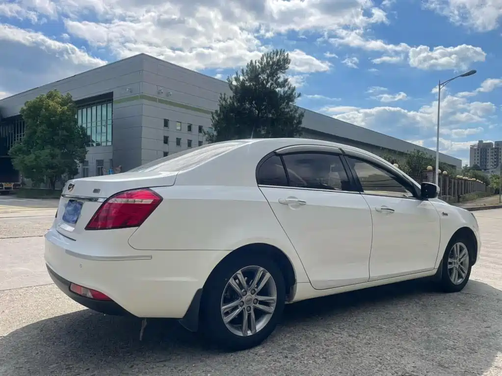 Emgrand Sedan Million 1.5 L Manual Upward