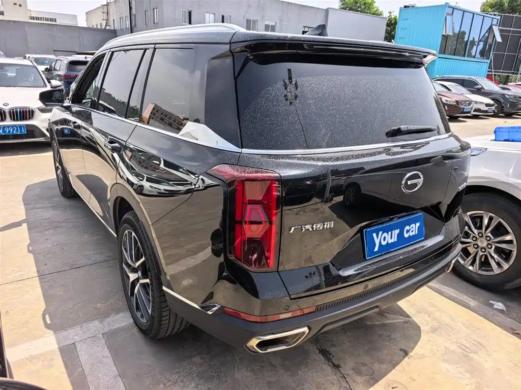 GAC Trumpchi GS8 Navigator Series 2.0 TGDI 2 WD Luxury Connected (7-seat)