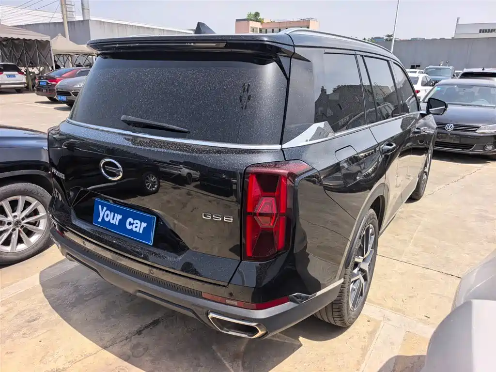 GAC Trumpchi GS8 Navigator Series 2.0 TGDI 2 WD Luxury Connected (7-seat)