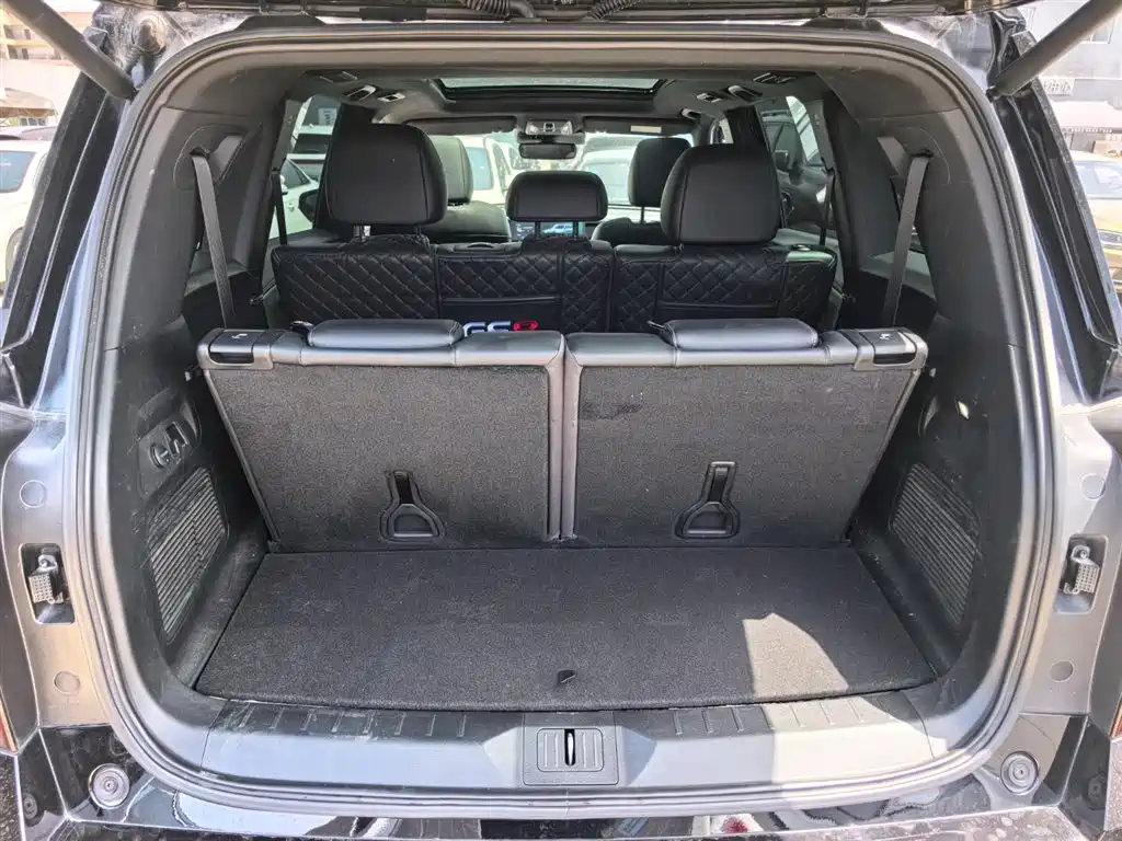 GAC Trumpchi GS8 Navigator Series 2.0 TGDI 2 WD Luxury Connected (7-seat)