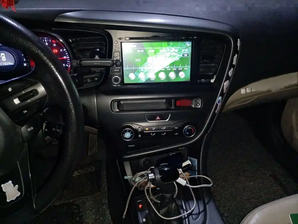Kia K5 起亚K5 2014款 2.0 L 自动GL