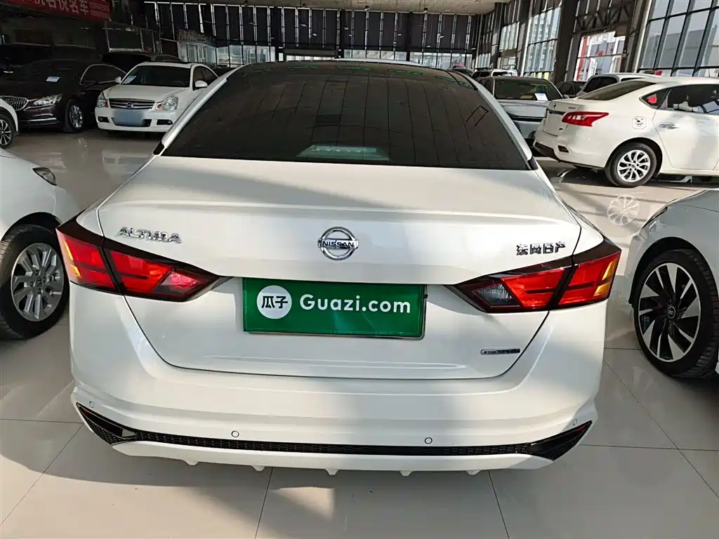 Teana 2.0 L XL Comfort