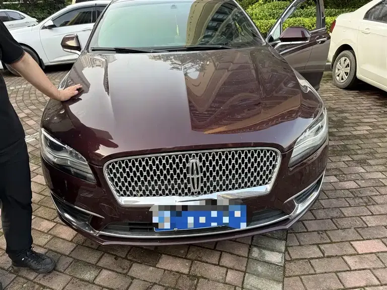 Lincoln MKZ 2.0 T Premium