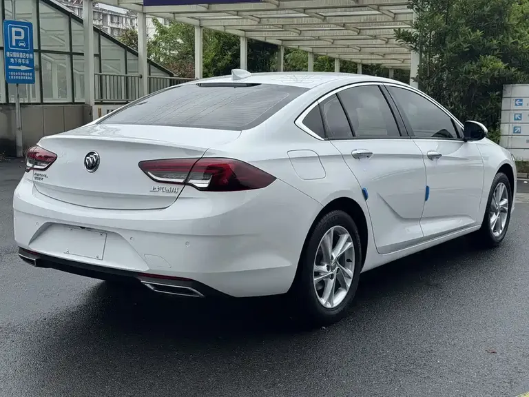 Buick Regal 552 T Luxury