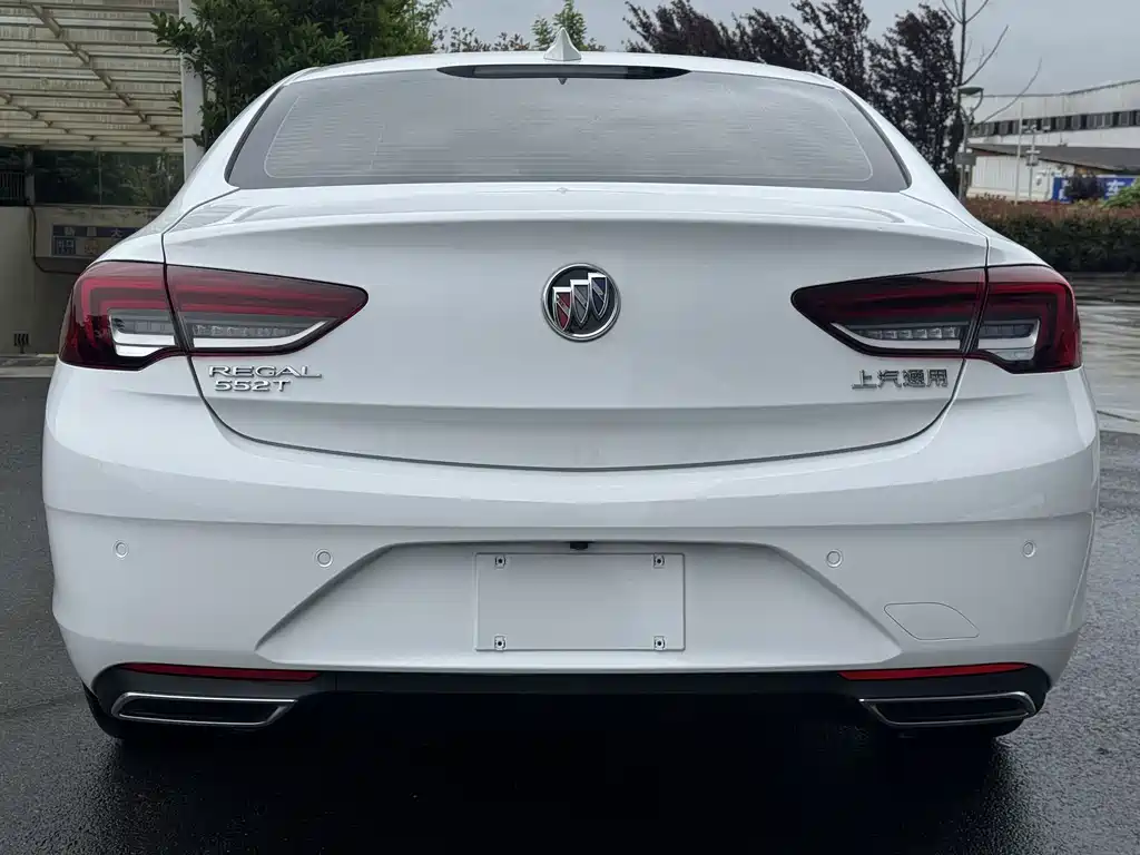 Regal 552 T Luxury