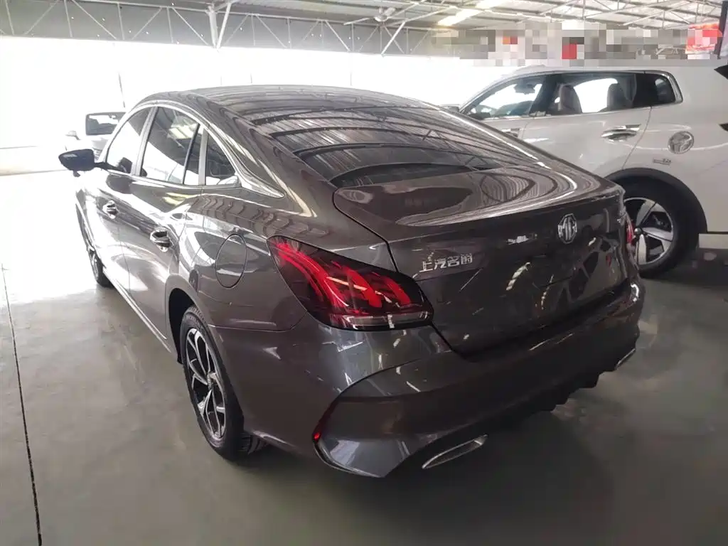 MG5 180 DVVT CVT Youth Flagship