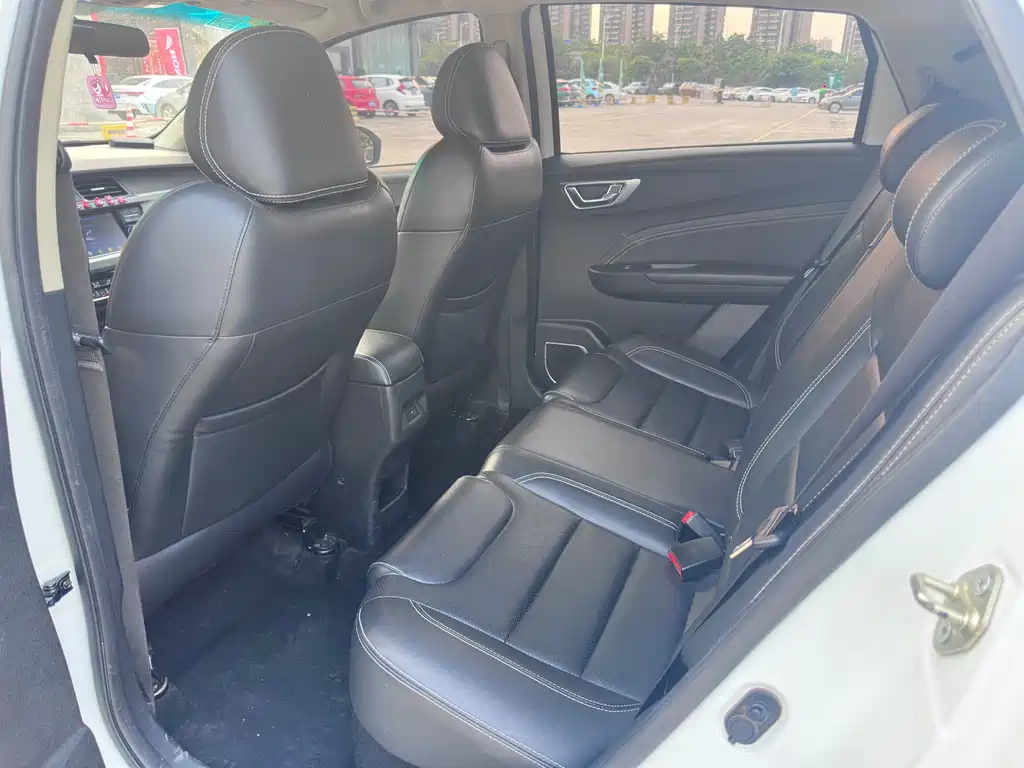 Vision X3 1.5 L Manual Distinguished