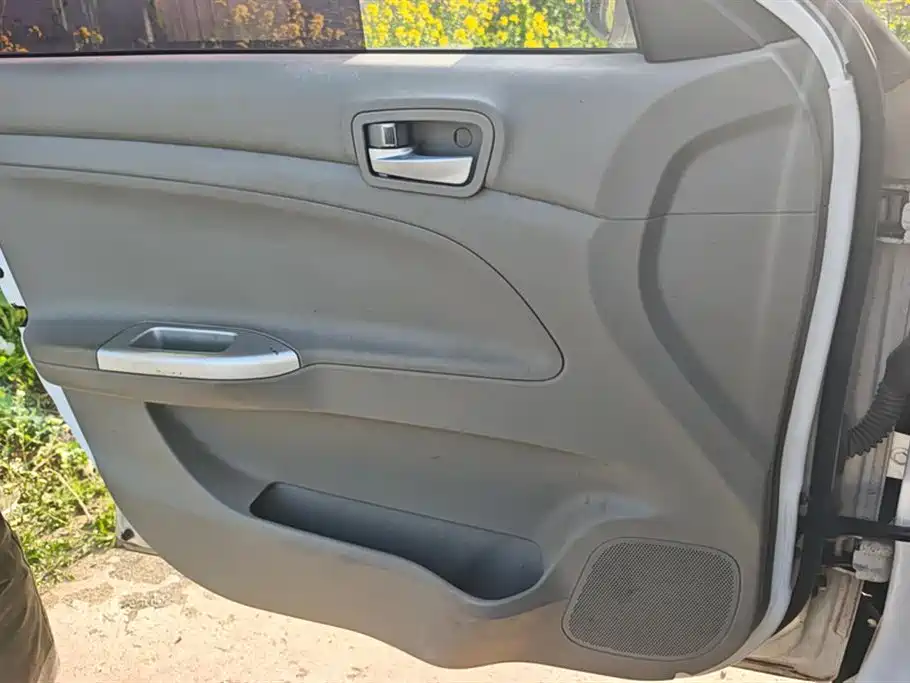Yuexiang V3 1.4 L Manual Bliss CN-IV