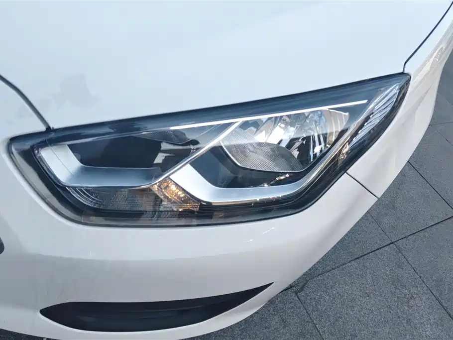 Escort Facelift 1.5 L Auto Comfort