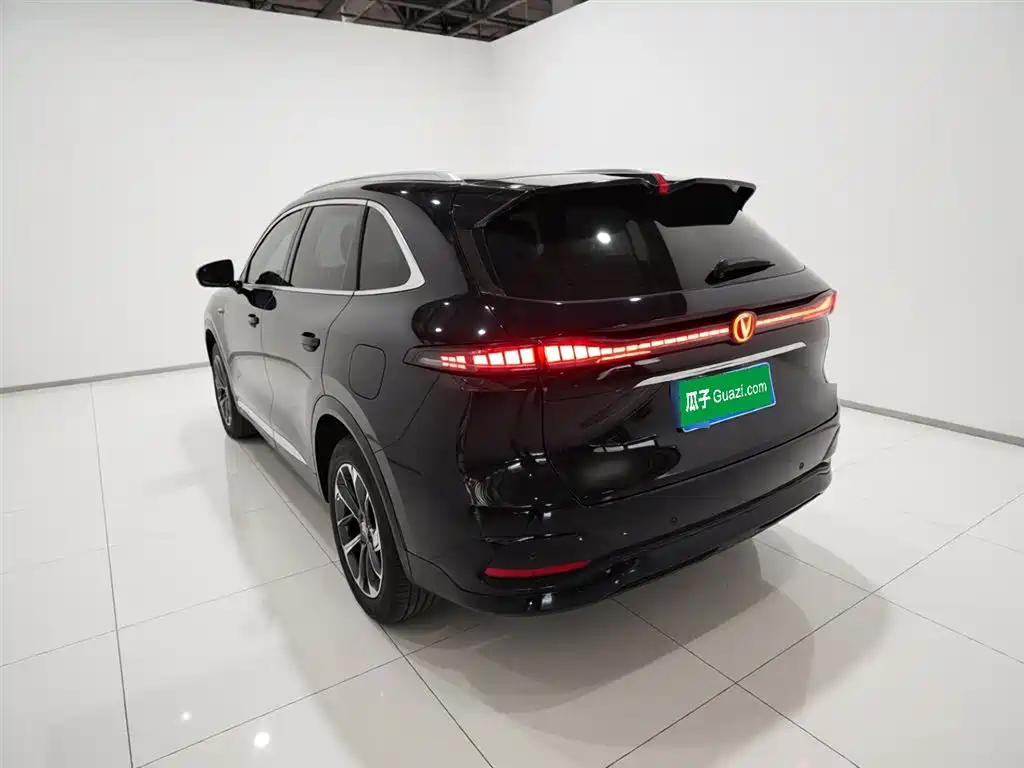 Changan CS75 PLUS 4 th Gen 1.5 T New Blue Whale Smart Premium