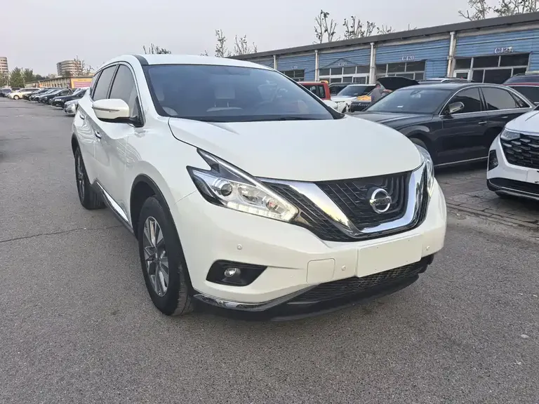 Nissan Murano 2.5 L XL 2 WD Connected Luxury