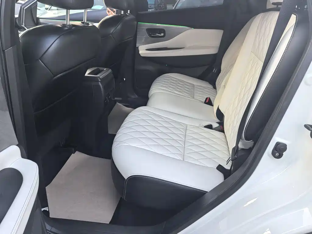 Murano 2.5 L XL 2 WD Connected Luxury