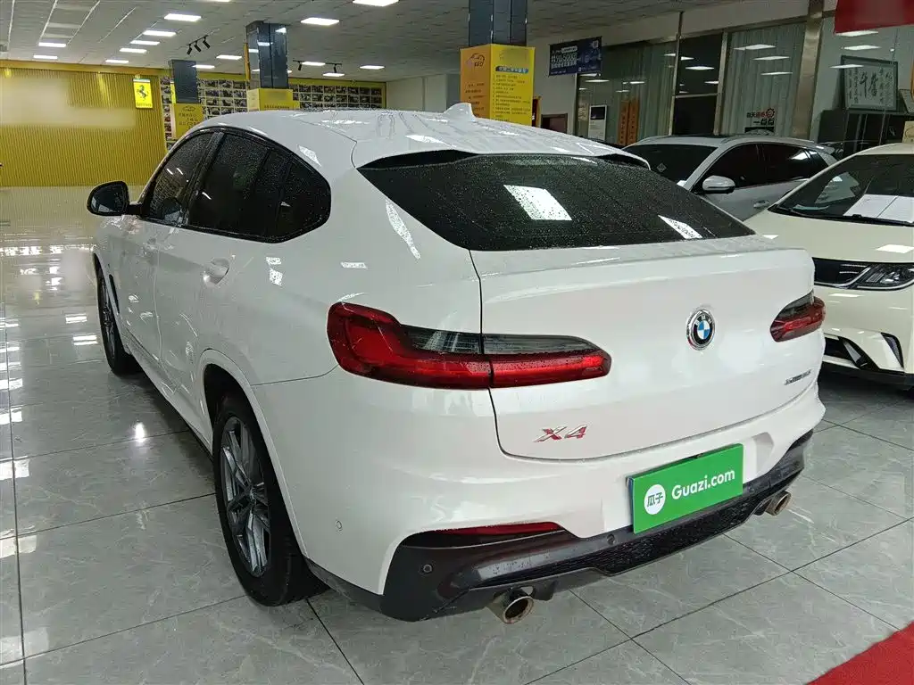 BMW X4 xDrive25 i M Sport Package
