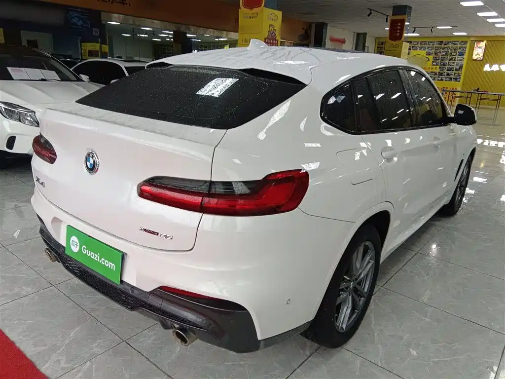 BMW X4 xDrive25 i M Sport Package