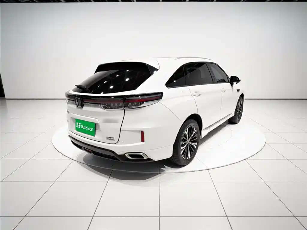Honda UR-V 370 TURBO 4 WD Premium