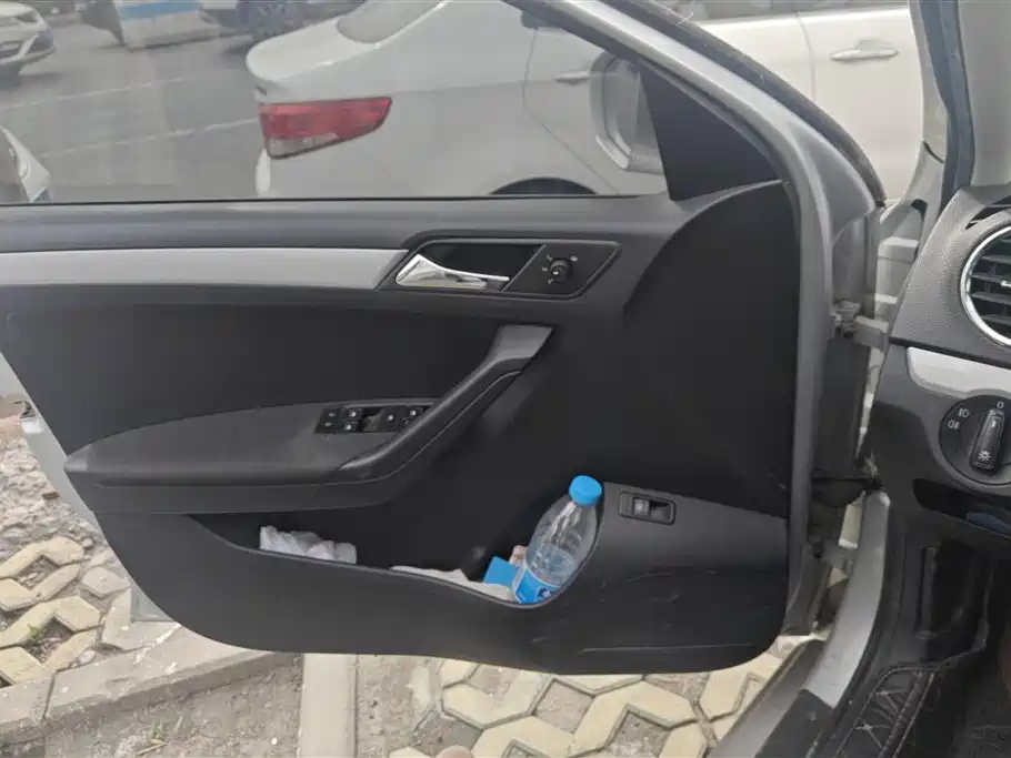 Jetta 1.6 L Auto Comfort