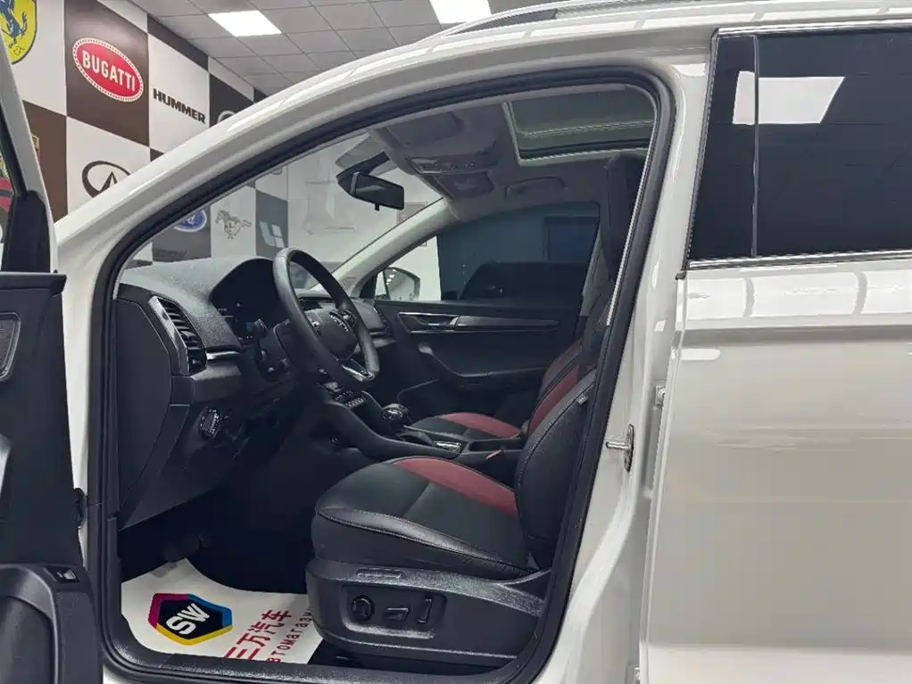 Karoq TSI280 Luxury Enjoyment