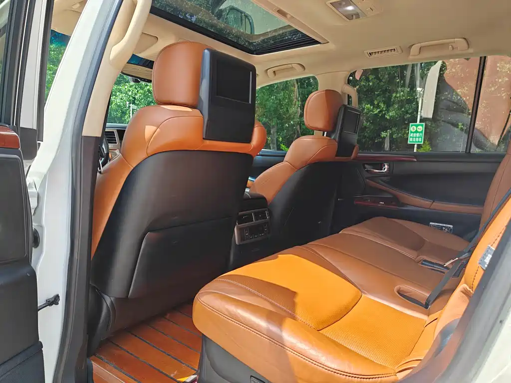 Lexus LX LX570 Middle East