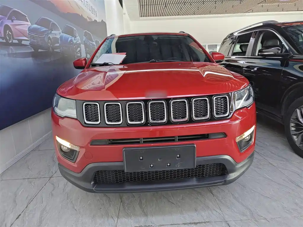 Compass 200 T Auto Home Enjoyment