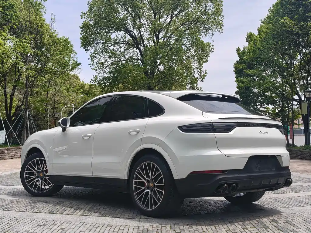 Cayenne Cayenne Coupé 3.0 T Platinum